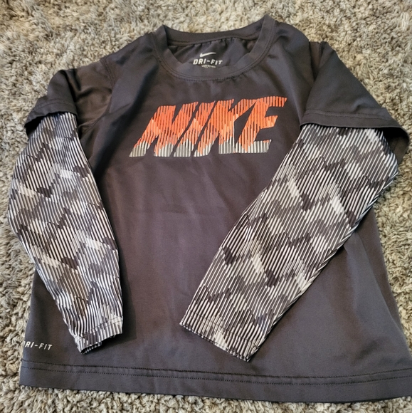 Nike Other - Nike Dri-Fit Long-sleeved Youth Sz 7 Athletic Shirt